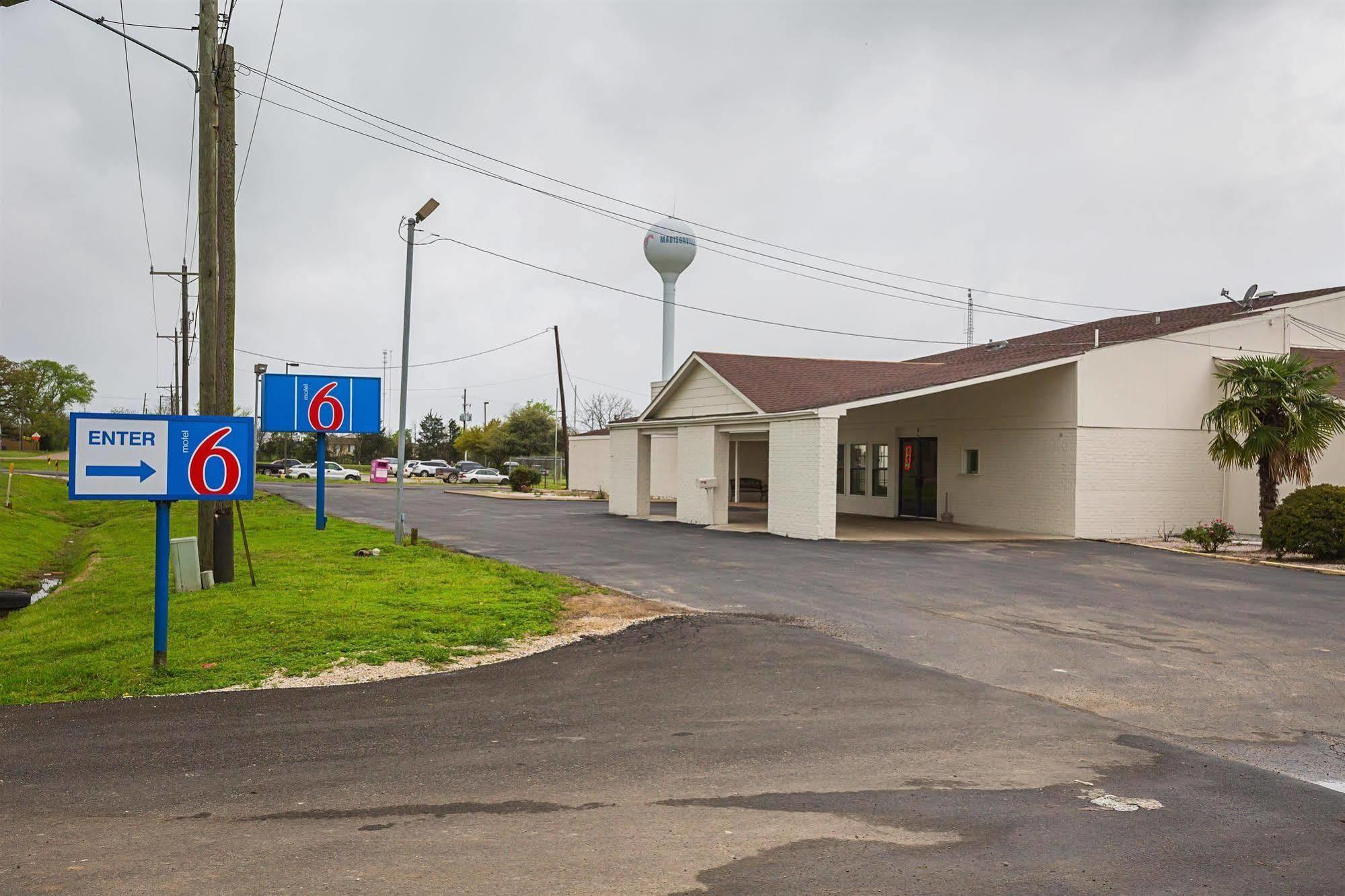 Motel 6-Madisonville, Tx المظهر الخارجي الصورة