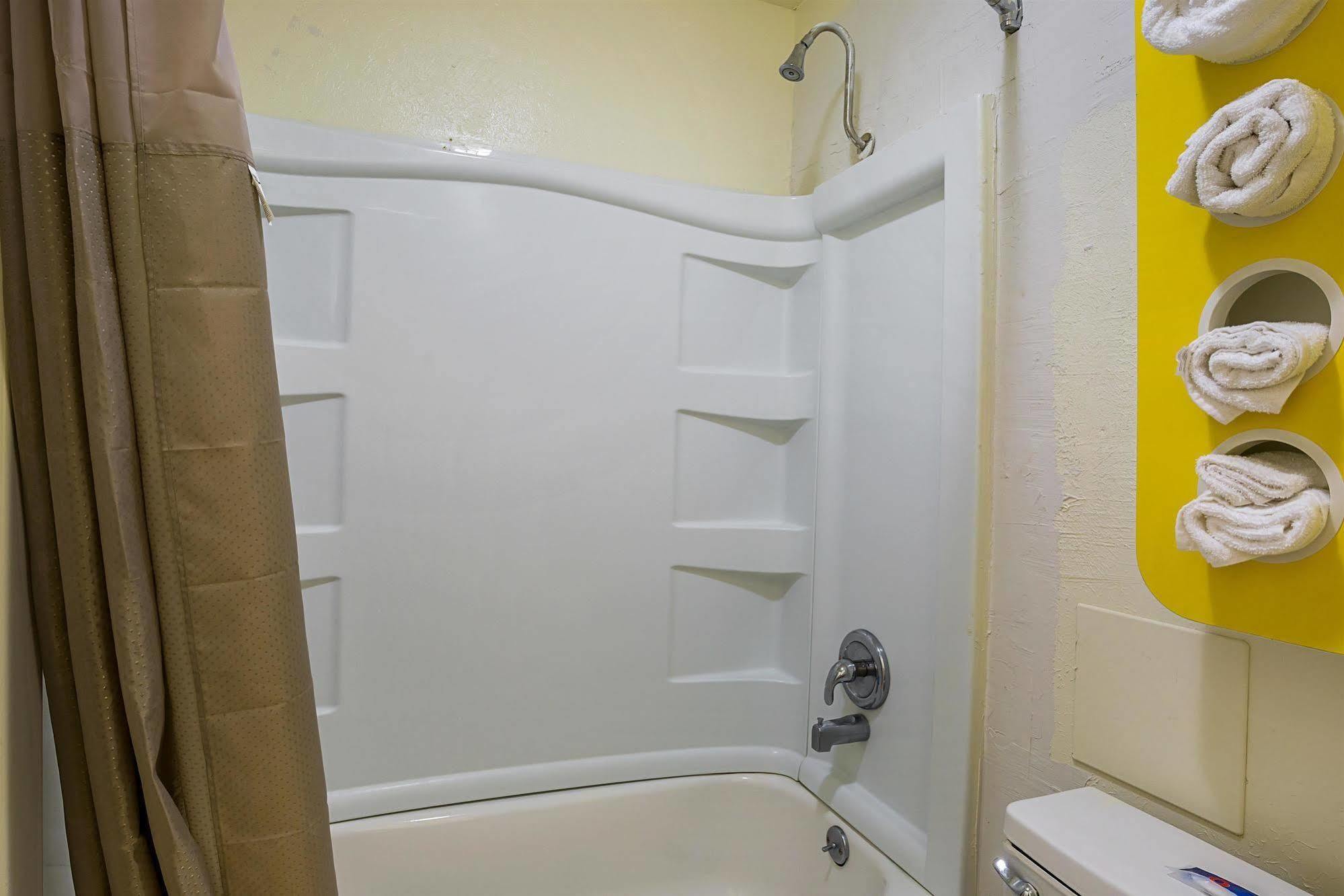 Motel 6-Madisonville, Tx المظهر الخارجي الصورة